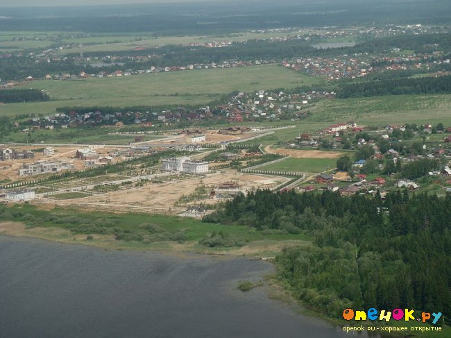 Не хреновая такая дачка!