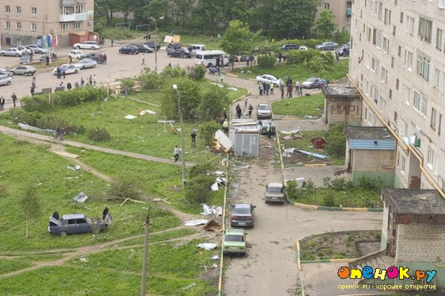 Торнадо в Петрозаводске (20 фото + 1 видео торнадо)