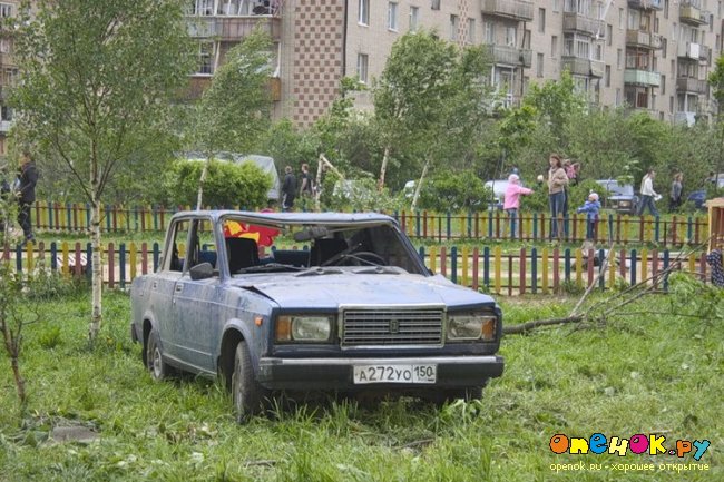 Торнадо в Петрозаводске (20 фото + 1 видео торнадо)